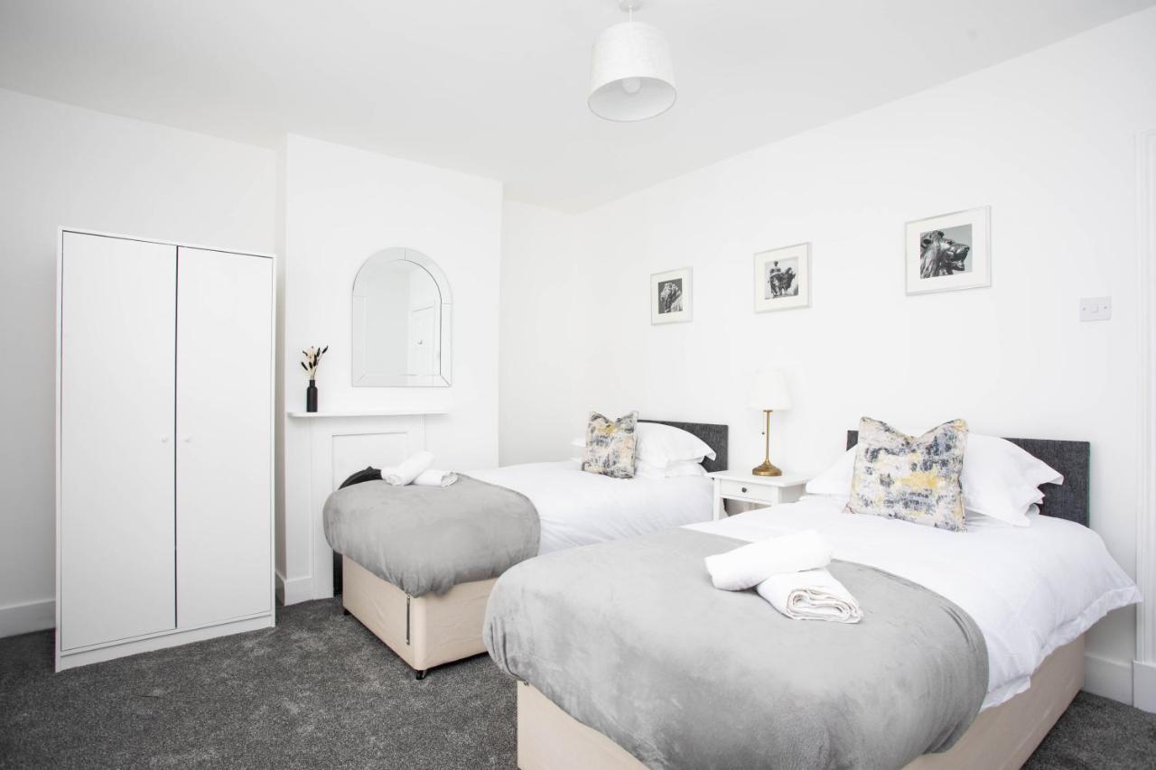 30 Percent Off Monthly Stays - City Centre - 3 Bedrooms St Albans Exteriör bild